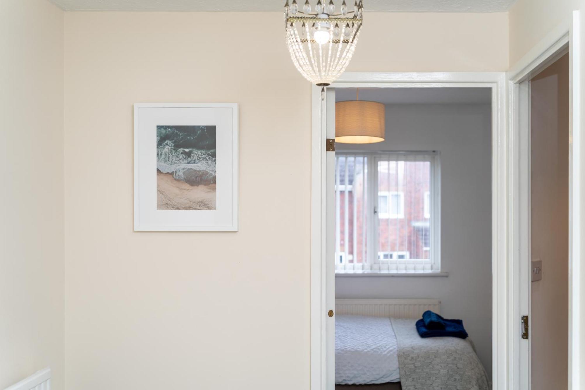 Comfortable And Spacious Superb Holiday Home In Llanelli, Dog Friendly Exterior photo