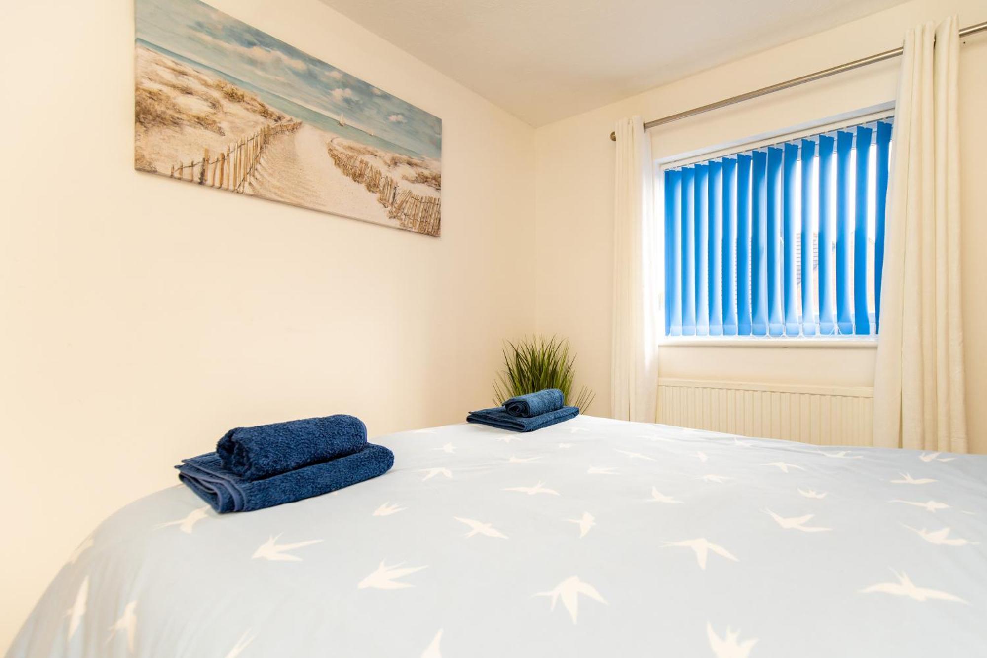 Comfortable And Spacious Superb Holiday Home In Llanelli, Dog Friendly Exterior photo